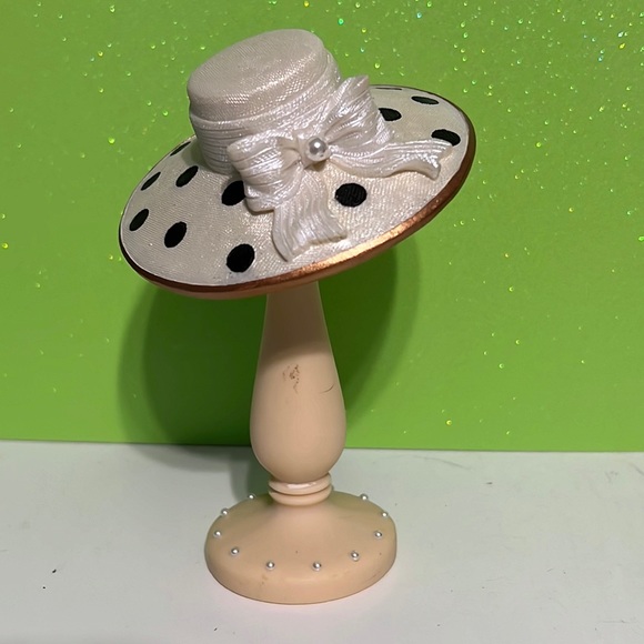 Classic Couture Hat Collection Black & White Hat with Stand - Picture 4 of 10